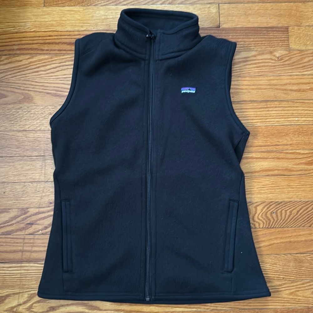 New without tags womens black Patagonia vest